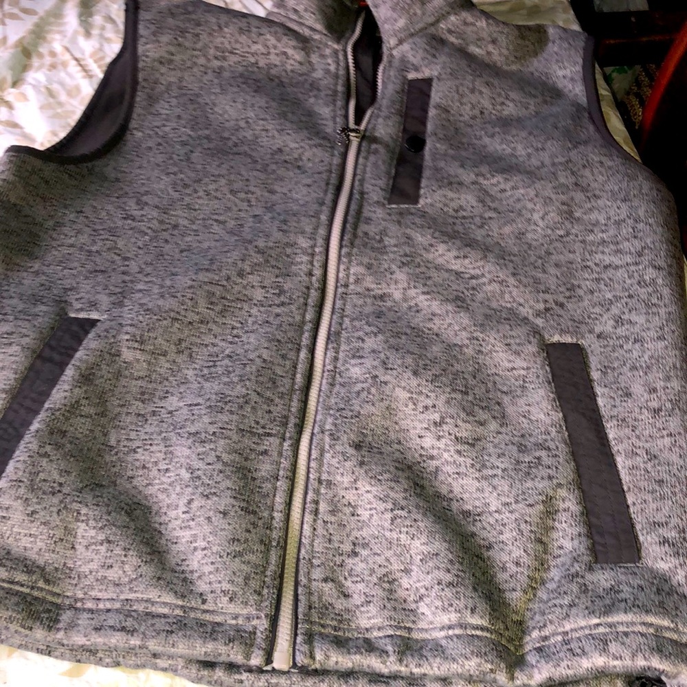 (💰3/$21 when you buy a bundle of 3 or more) Saint johns bay vest